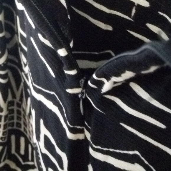 Liz Claiborne Vintage 90's Skirt B&W Print Sz 10 - Picture 2 of 5